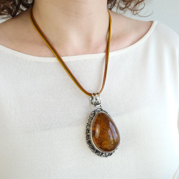 Amber pendant